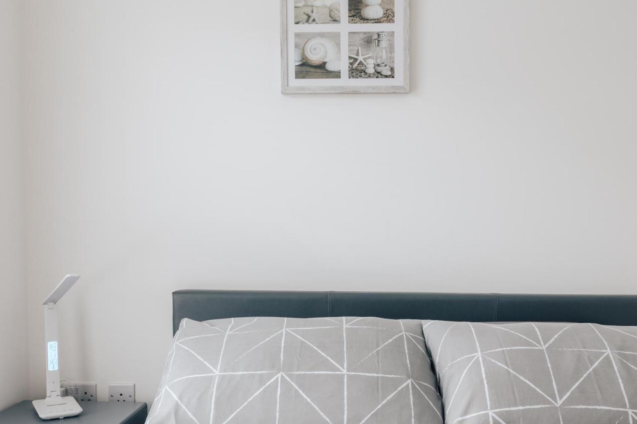 Central 2 Double Bedroom Flat With Parking Bournemouth Zewnętrze zdjęcie