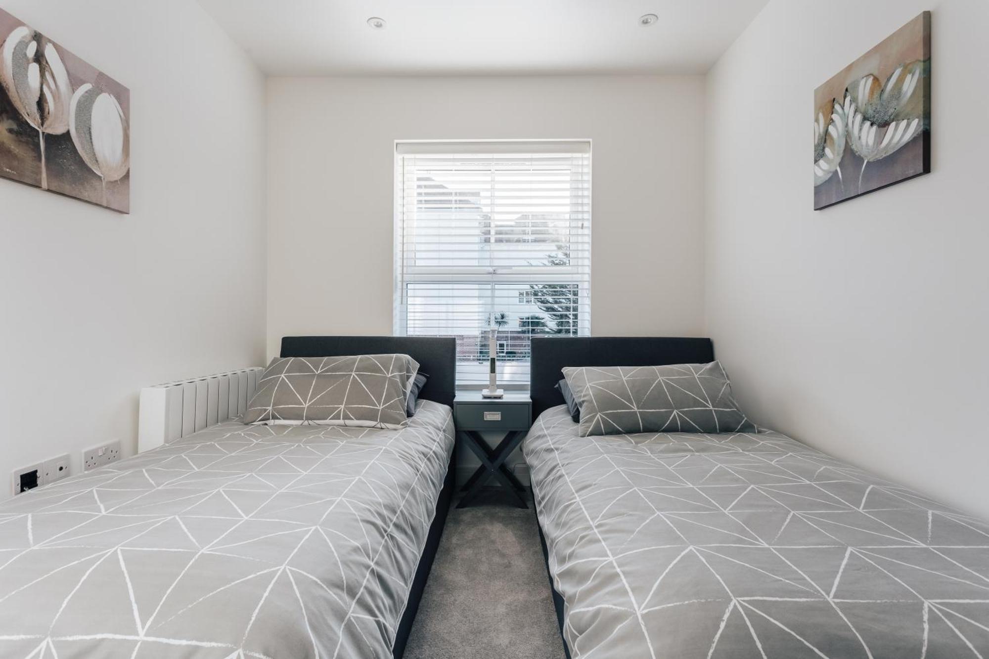 Central 2 Double Bedroom Flat With Parking Bournemouth Zewnętrze zdjęcie